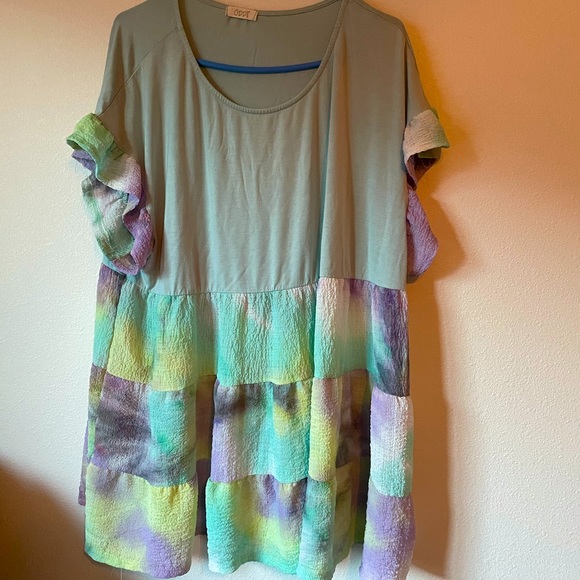 ODDY Tops - ✨5 for $15✨ Pastel tiedye top